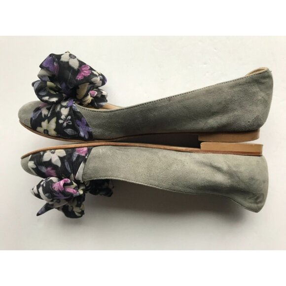 Hego's Gray Suede Ballet Flats W/ Multicolor Floral Bows, Size 8 (US) 38 (IT) - Picture 6 of 10